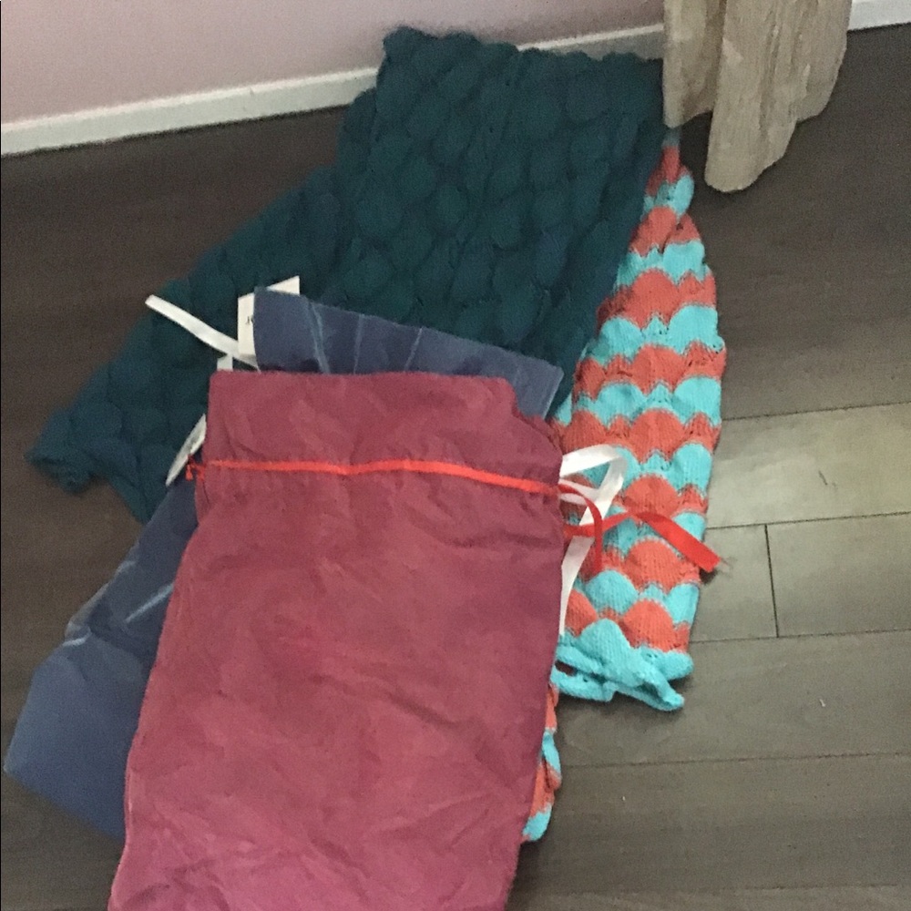 2 beautiful nit mermaid tails